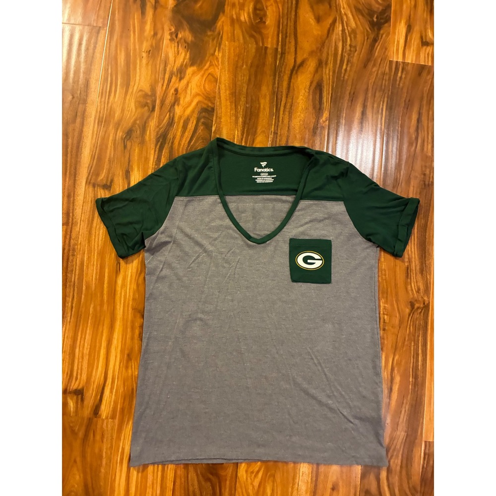 Fanatics Green Bay Packers Womens V-Neck T-Shirt Gray Green Pocket Small